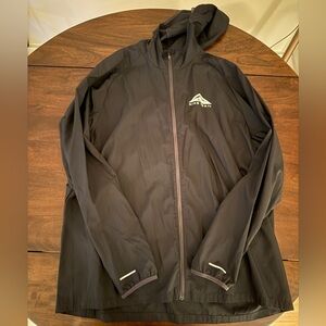 Men’s Nike Trail Running Windbreaker Jacket (XL)